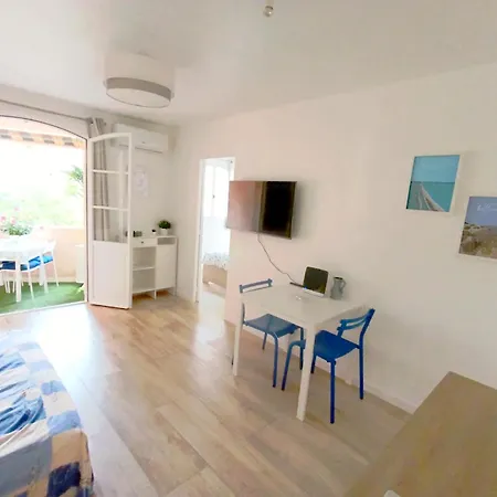 2 Pieces Avec Balcon, Clim Et Parking Au Port De 公寓 *