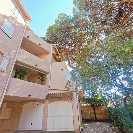 公寓 2 Pieces Avec Balcon, Clim Et Parking Au Port De 耶尔